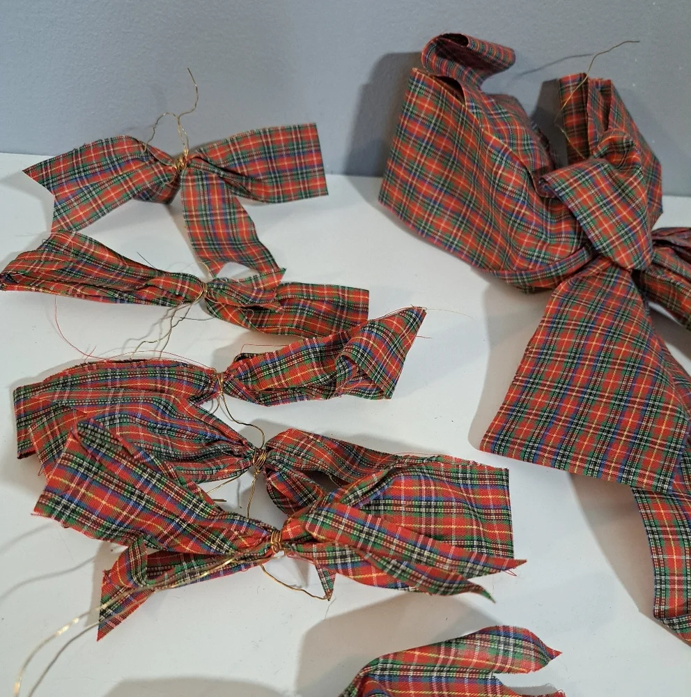 Lot Of‎ 13 Vintage Christmas Ribbon Bows Red / Green Tartan